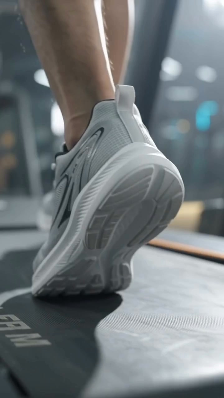 Featured Thrift & Thrills runner